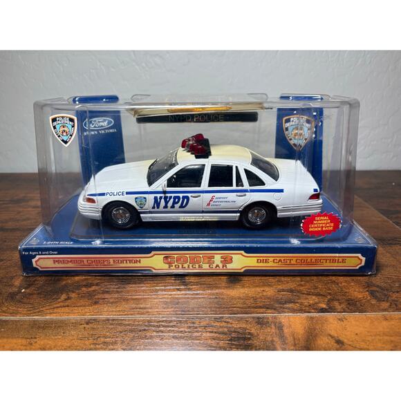 Code 3 NYPD Model Police Car Die Cast Model 1:24- Patch- New in Box - Picture 1 of 6